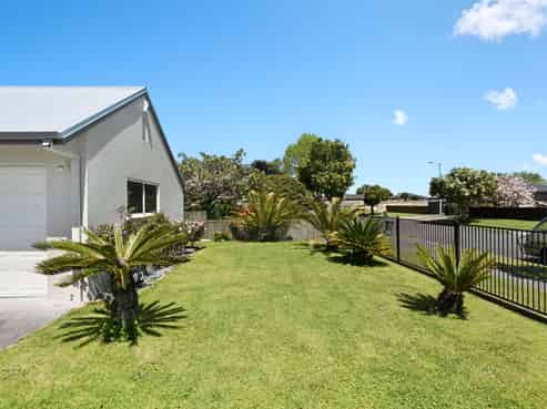 12 Dover Road, Saint Andrews