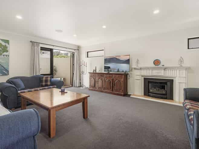 145 Oceanview Road, Mount Maunganui
