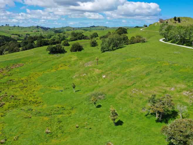 156 Marohemo Road, Maungaturoto