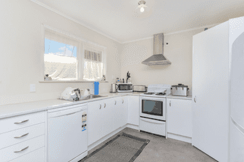 11 Yvonne Street, Melville