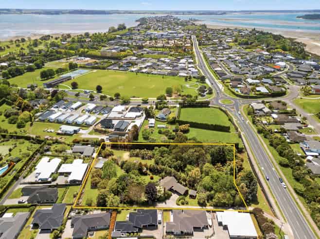 296 Omokoroa Road, Omokoroa