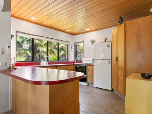 296 Omokoroa Road, Omokoroa