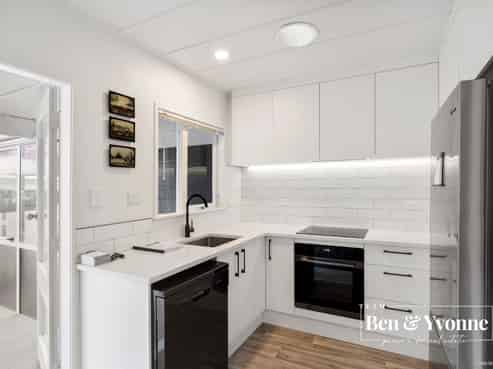 52O Pilkington Road, Panmure