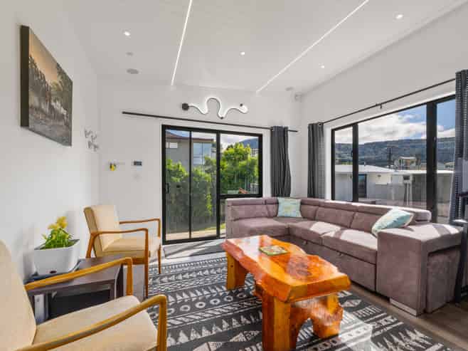 4A Seaview Crescent, Picton