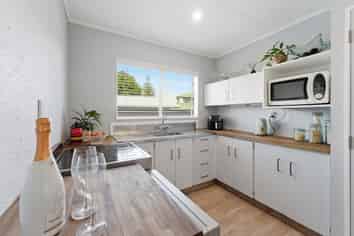 114 Windermere Drive, Poike