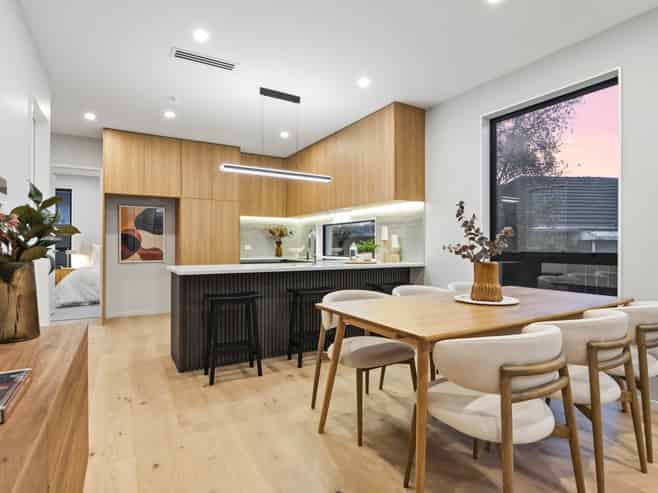 8C Catalina Crescent, Forrest Hill