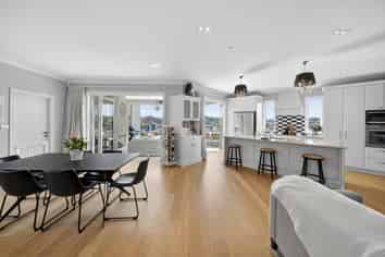 15 Meadowbank Rise, Bethlehem