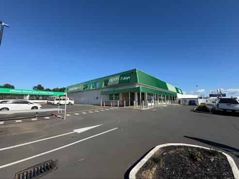 Brand new development – Anchored by Golden Apple