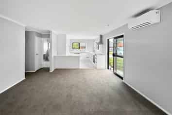 12 Winnie Close, Acacia Bay