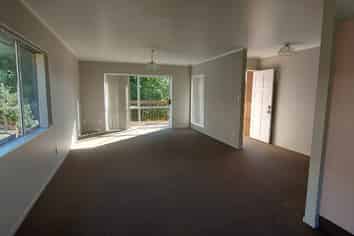 187 Edmonton Road, Te Atatu South