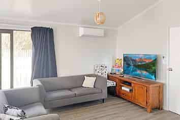 Manawatu / Whanganui - Address withheld