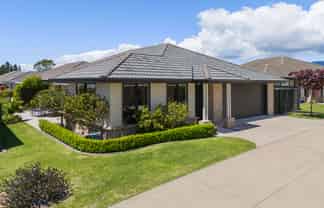 15/46 Sharp Road, Katikati