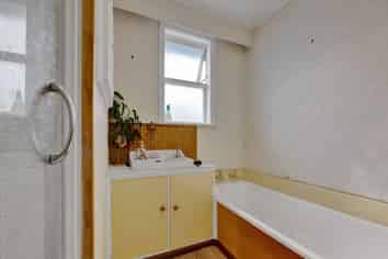 4 Murray Ave, Hawera