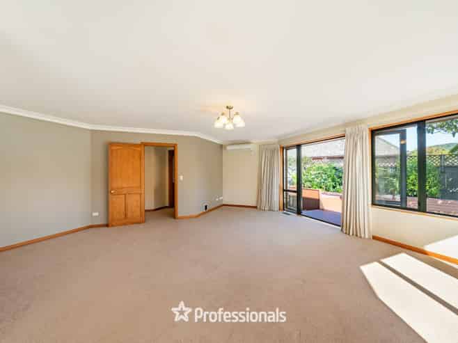 130F Woburn Road, Woburn