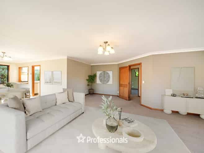 130F Woburn Road, Woburn