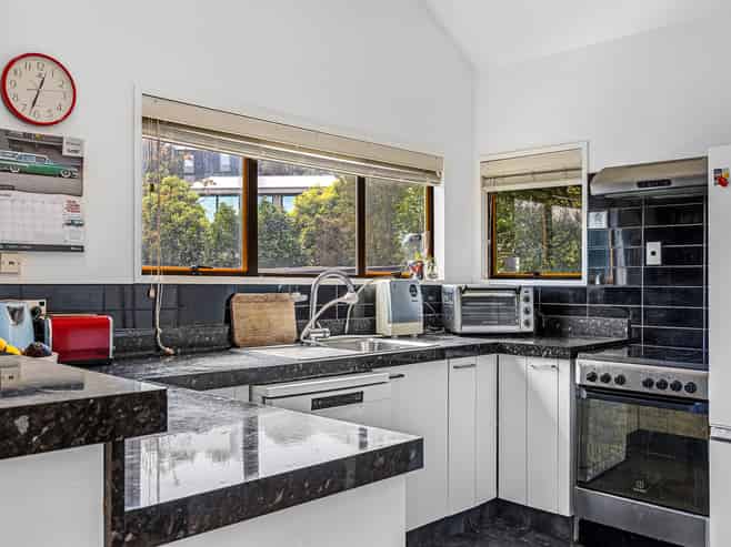 12 Pentre Terrace, Cashmere