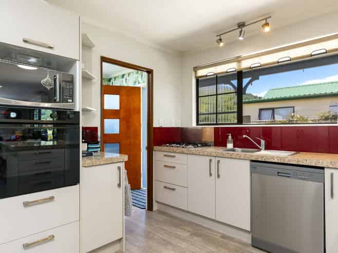 168 Waikawa Road, Picton