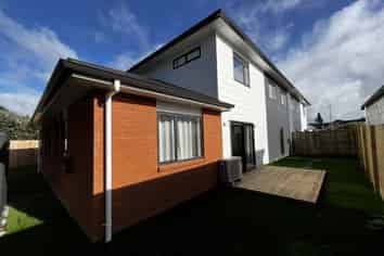 2A/19 Hibiscus Avenue, Hamilton Lake