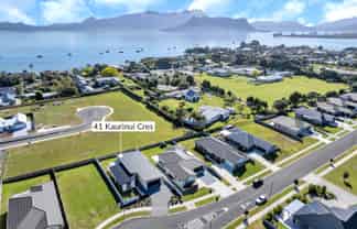 41 Kaurinui Crescent, One Tree Point