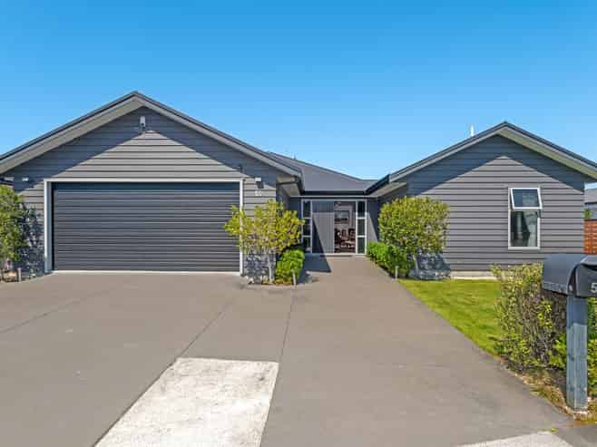 50 Sterling Park, Lytton West