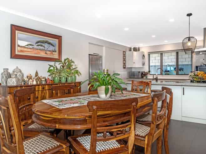 50 Sterling Park, Lytton West