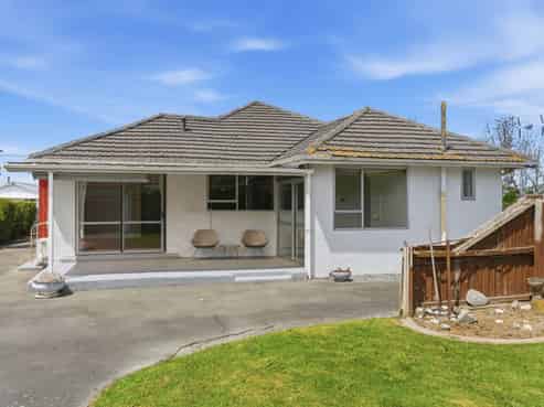 8 Nyoli Street, Papanui