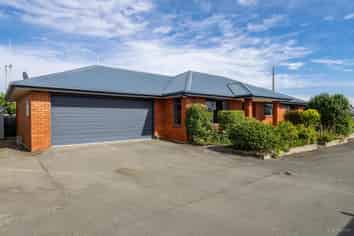 180 North Street, West End