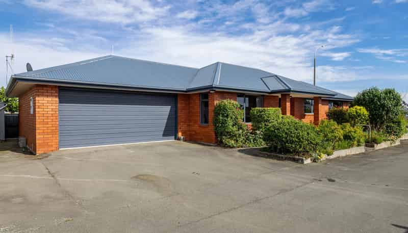 180 North Street, West End