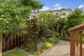 25 Matua Road, Matua