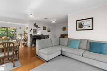 25 Matua Road, Matua