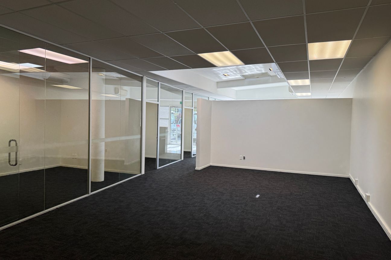 Riccarton – Ground Fl. Fitted Offices - Vista 5