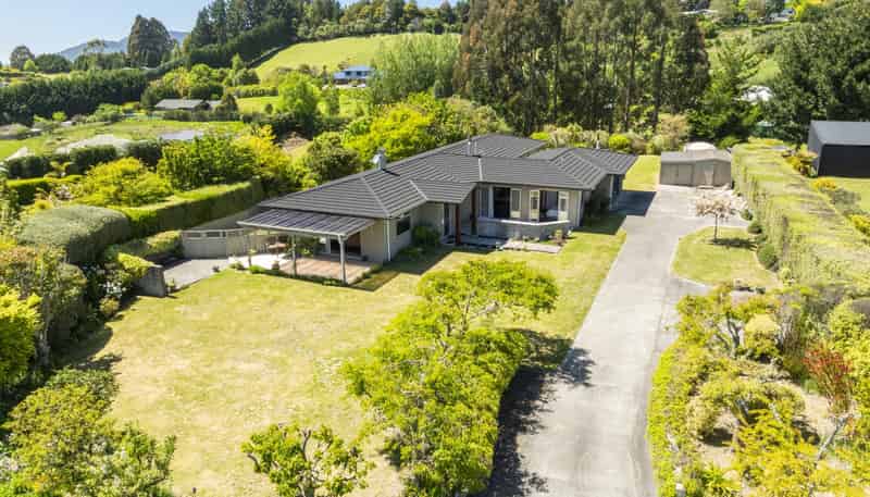 2/154 Mapara Road, Acacia Bay