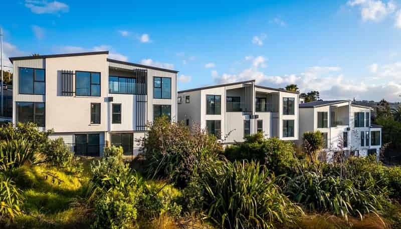 6/1090 Beach Road, Torbay