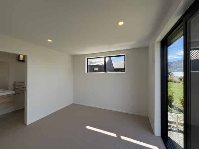 8 Tomtit Crescent, Lake Hawea