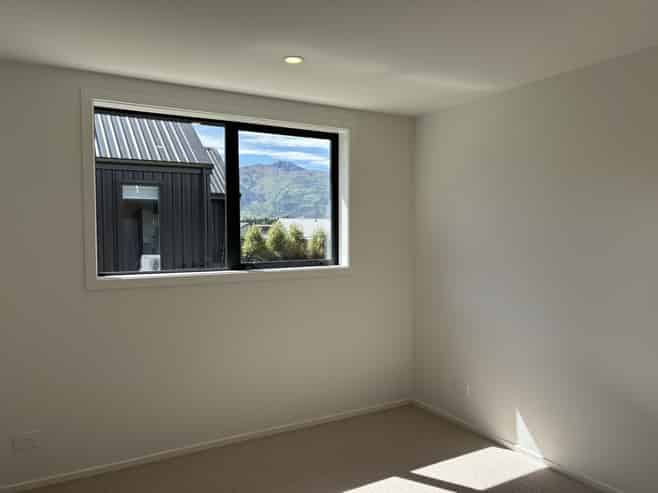 8 Tomtit Crescent, Lake Hawea