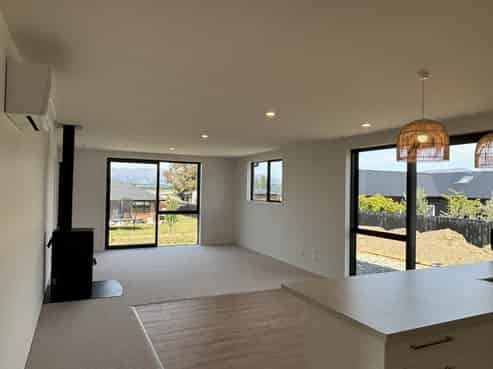 8 Tomtit Crescent, Lake Hawea