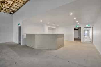 Be Seen  Be Busy  Be Here