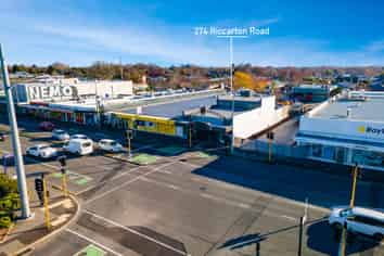 Be Seen  Be Busy  Be Here