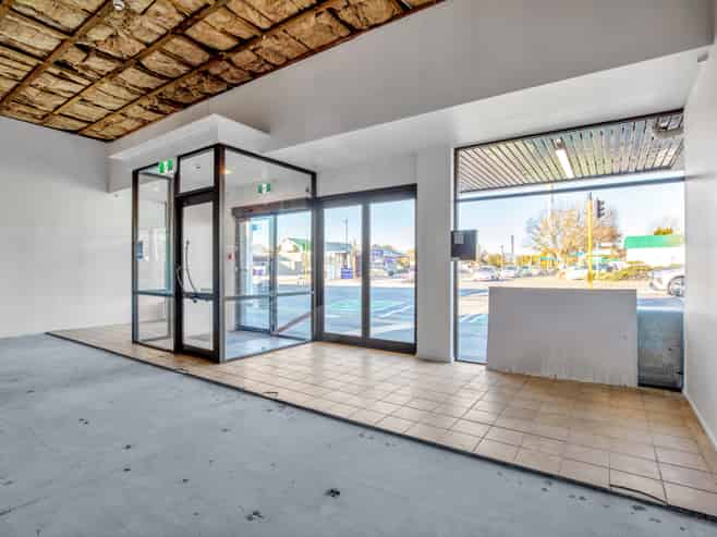 Be Seen  Be Busy  Be Here