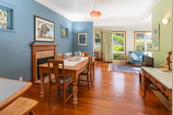 15 Thane Road, Roseneath