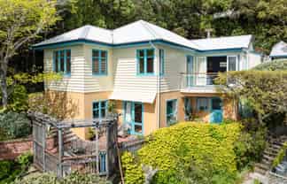 15 Thane Road, Roseneath