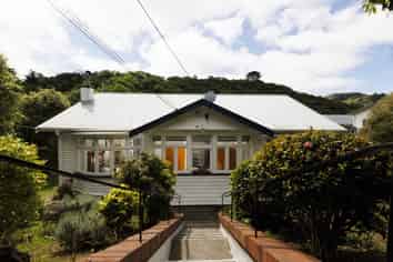 328 Karori Road, Karori