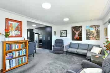 2/49 Wilmay Avenue, Papatoetoe