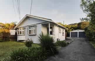 17 Ranelagh Street, Karori