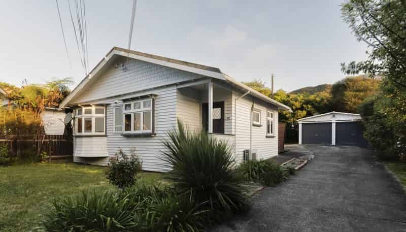 17 Ranelagh Street, Karori