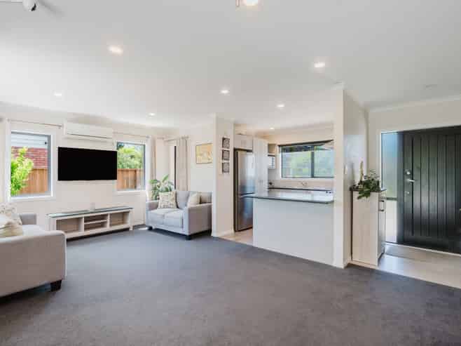 3/65 Knighton Road, Hillcrest