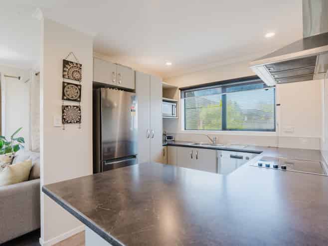 3/65 Knighton Road, Hillcrest