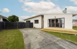 9 Karamea Crescent, Kelvin Grove