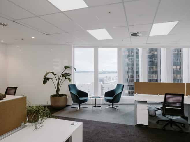 Full floor at Alberts