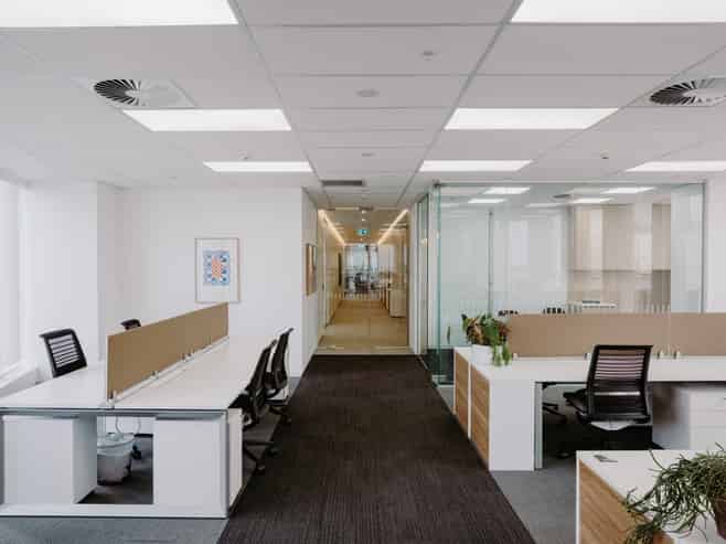 Full floor at Alberts